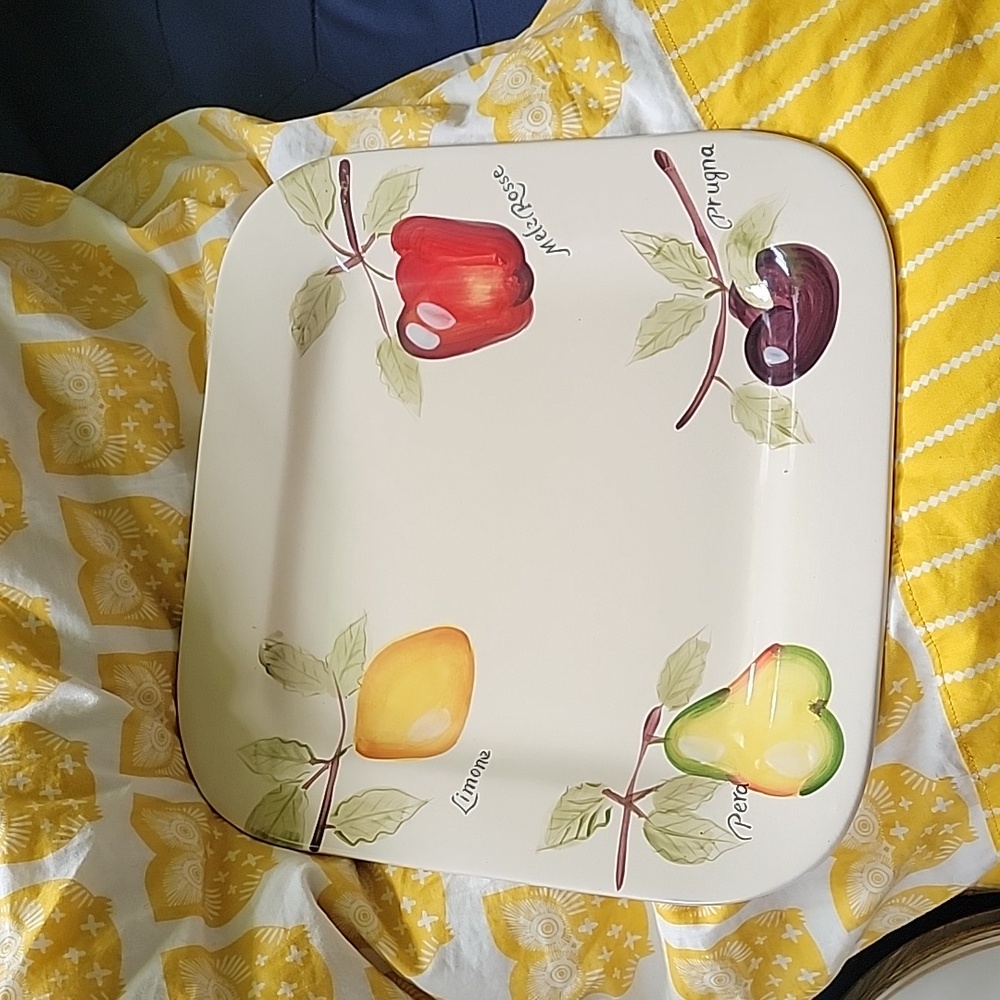 Target Home American Simplicity Square Fruit  plate.